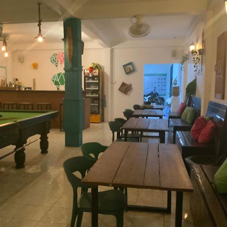 La Casa - Thakhek Vandrarhem Exteriör bild